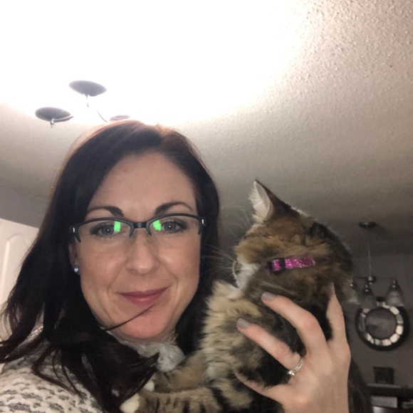 Meet your Posher, Amy - Picture 3 of 3